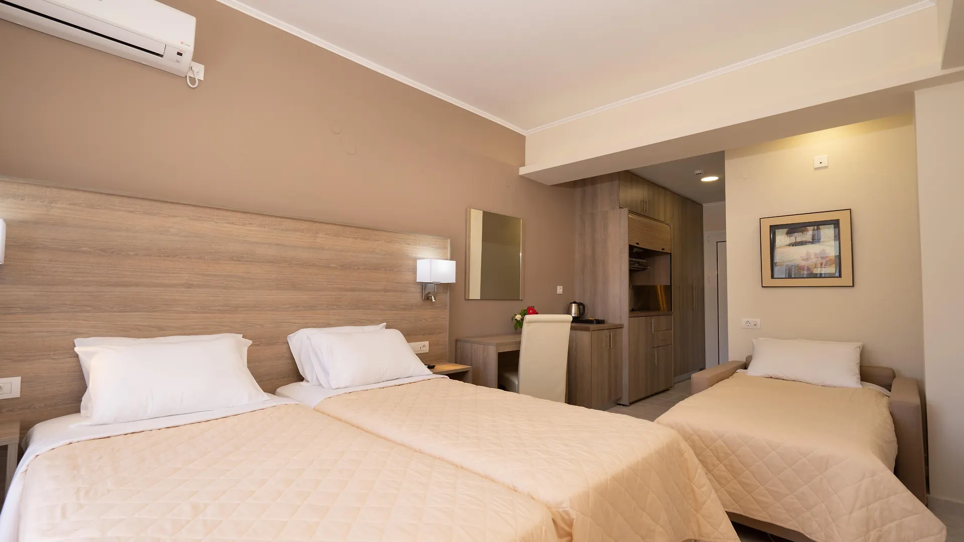 Studios Diamanto Karavomylos 0*,  Greece