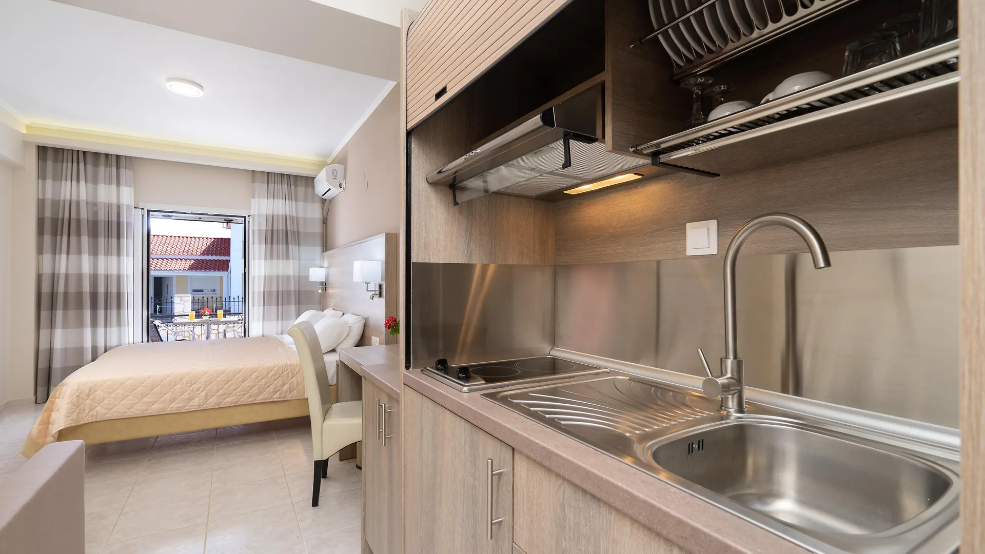 Apartment Studios Diamanto Karavomylos