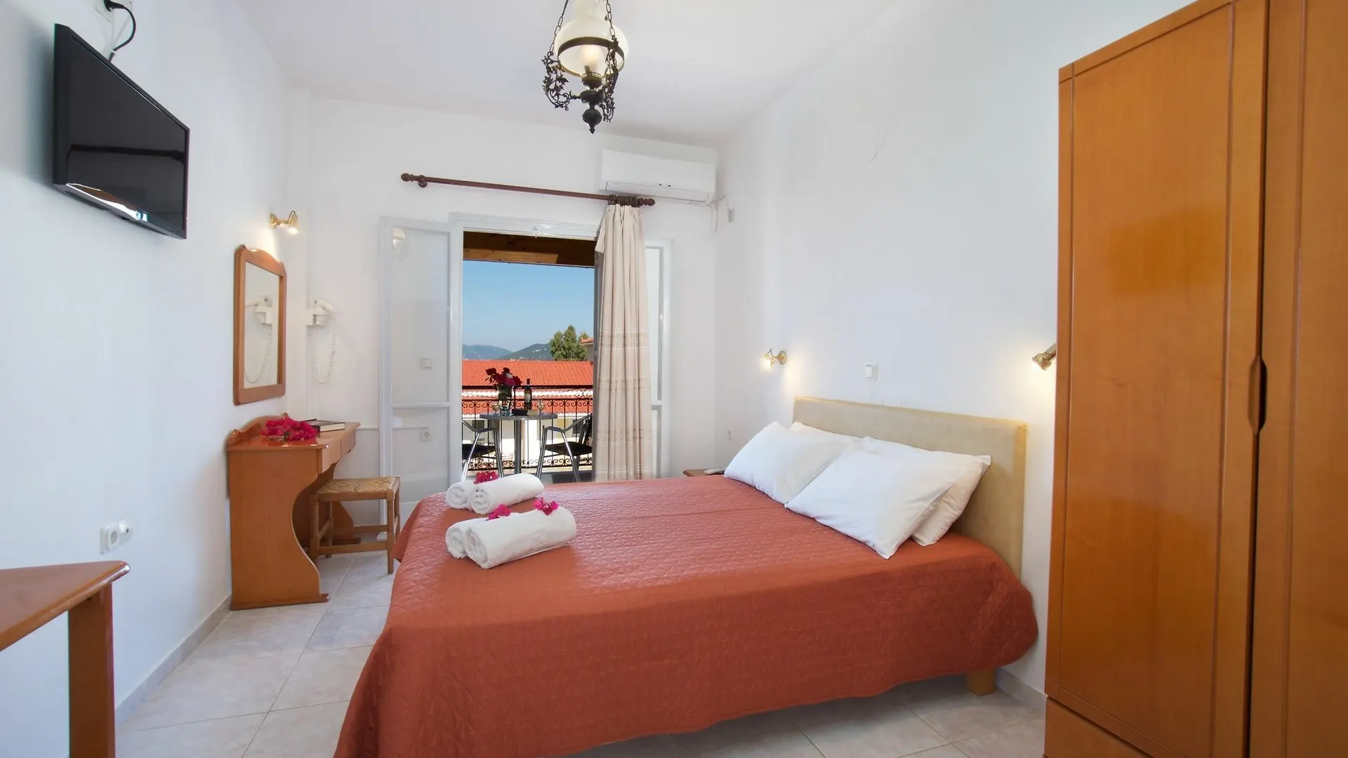 Studios Diamanto Karavomylos Greece